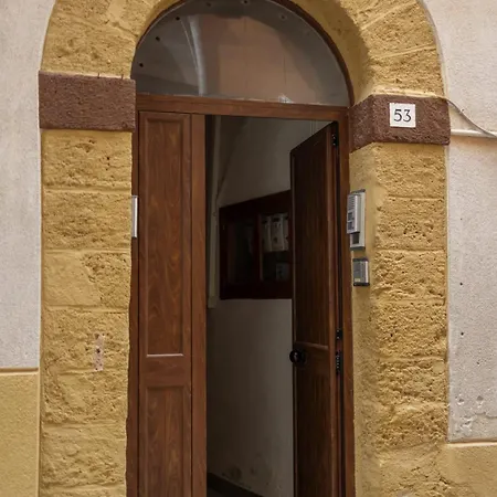 La Casa Di Giò * Cefalù